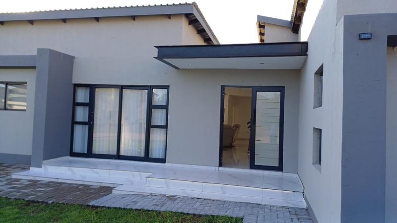 4 Bedroom Property for Sale in Hartbeespoort Dam Nature Reserve North West